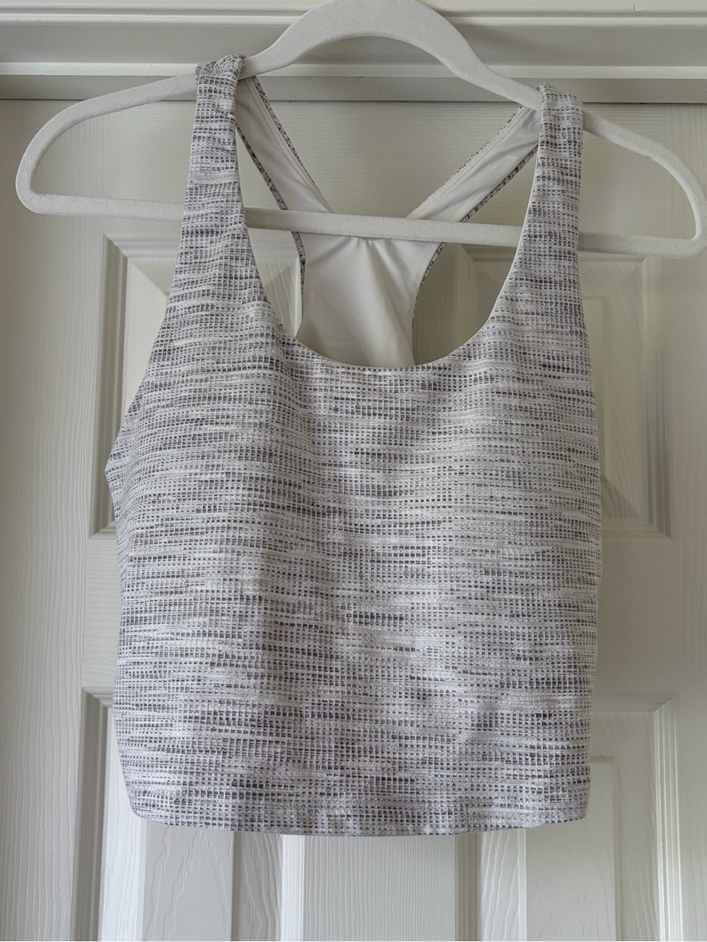 CALIA by Carrie Underwood White and Gray Patterned Racerback Crop Tank